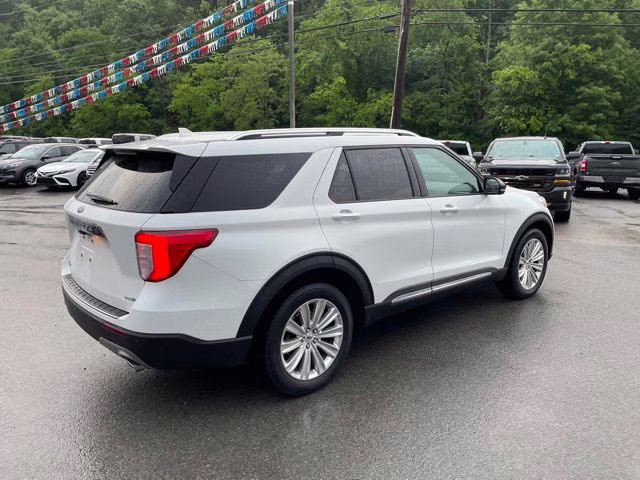 2020 White Metallic Ford Explorer Limited 4X4 SUV