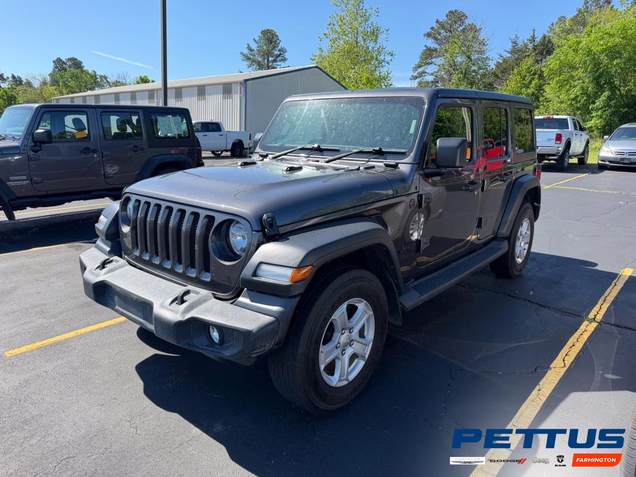 2022 Granite Crystal Metallic Clearcoat Jeep Wrangler Unlimited Sport 4X4 SUV