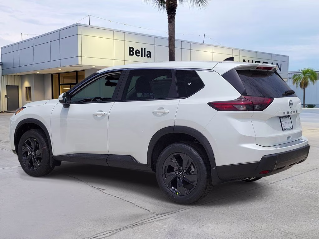 2026 Everest White Pearl Tricoat Nissan Rogue SV FWD SUV