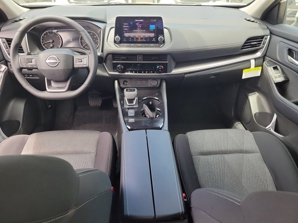 2026 Everest White Pearl Tricoat Nissan Rogue SV FWD SUV