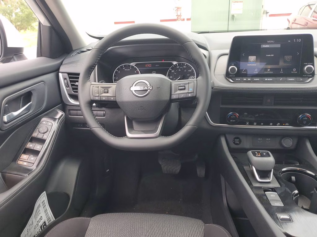 2026 Everest White Pearl Tricoat Nissan Rogue SV FWD SUV