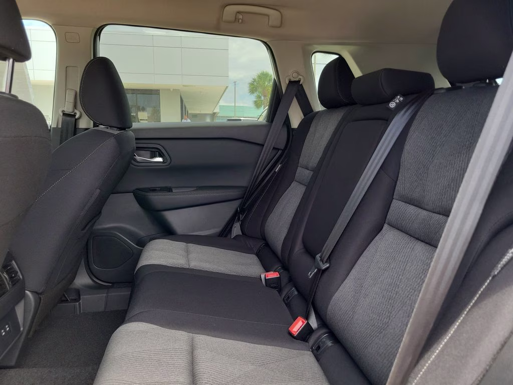 2026 Everest White Pearl Tricoat Nissan Rogue SV FWD SUV