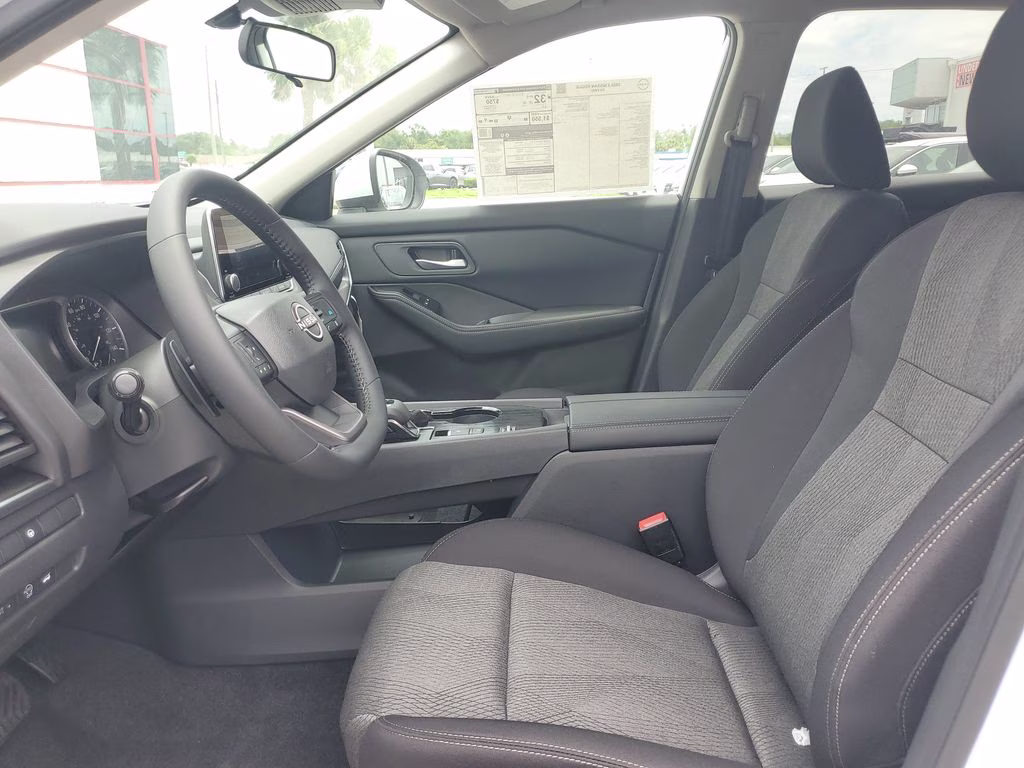 2026 Everest White Pearl Tricoat Nissan Rogue SV FWD SUV