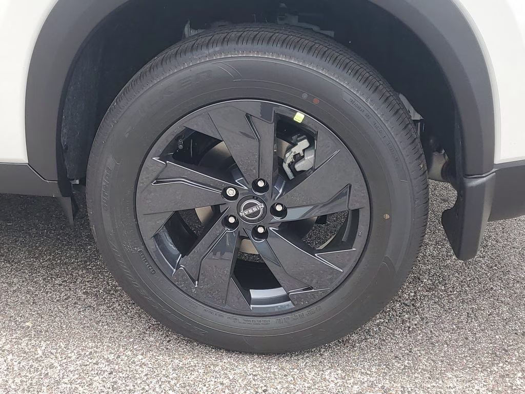 2026 Everest White Pearl Tricoat Nissan Rogue SV FWD SUV