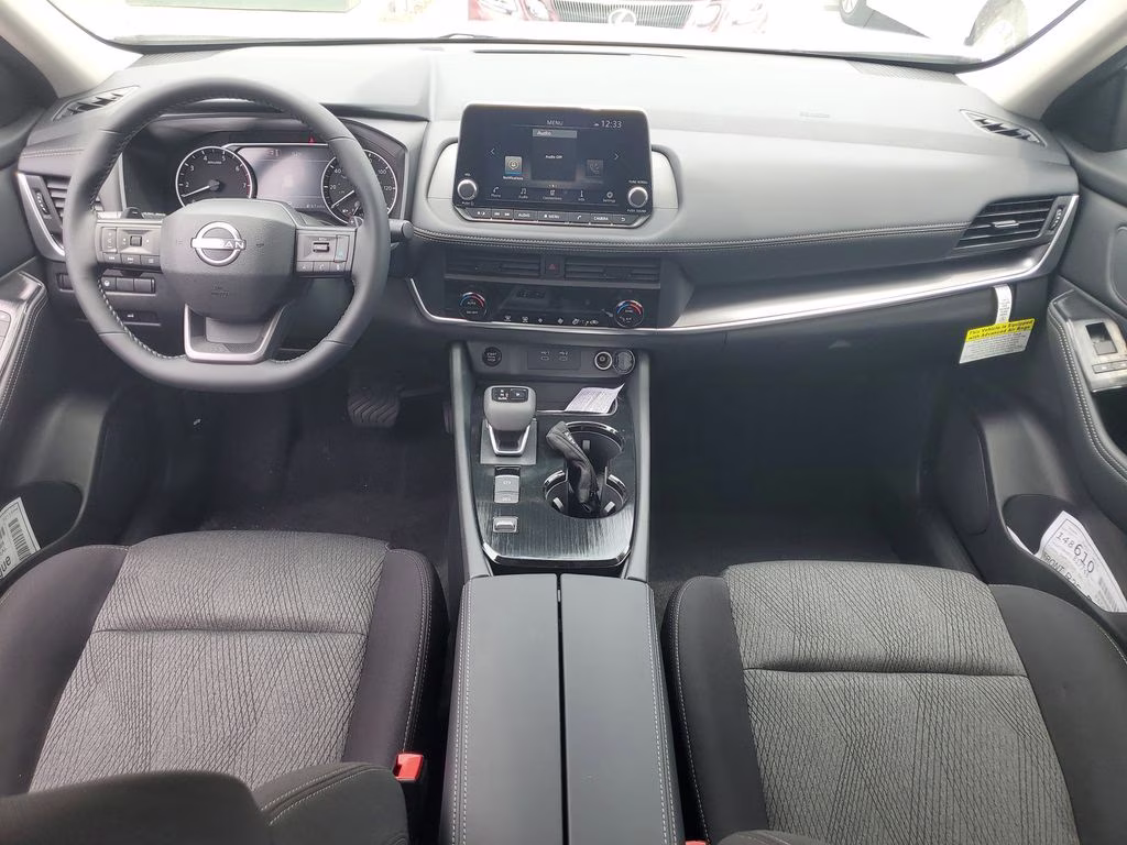 2026 Everest White Pearl Tricoat Nissan Rogue SV FWD SUV