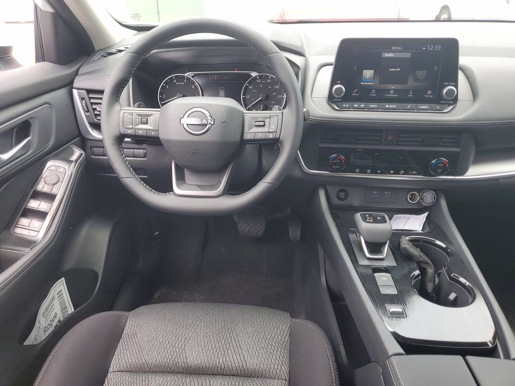 2026 Everest White Pearl Tricoat Nissan Rogue SV FWD SUV