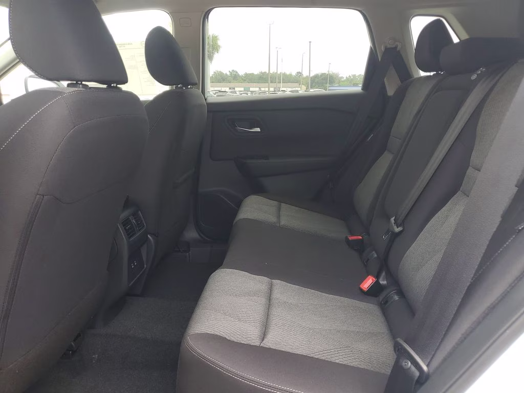 2026 Everest White Pearl Tricoat Nissan Rogue SV FWD SUV