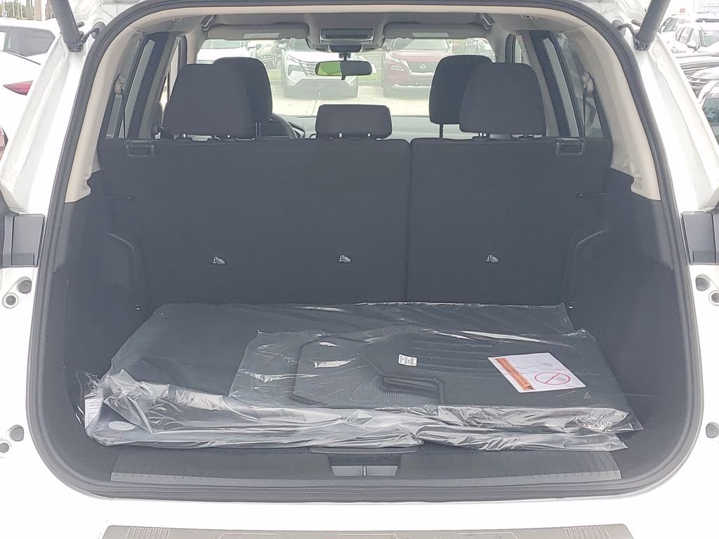 2026 Everest White Pearl Tricoat Nissan Rogue SV FWD SUV
