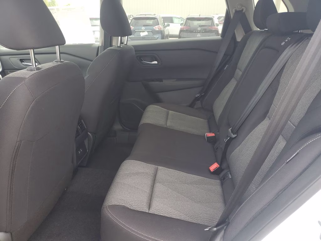 2026 Everest White Pearl Tricoat Nissan Rogue SV FWD SUV