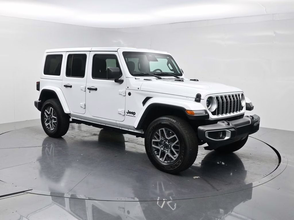 2026 Bright White Clearcoat Jeep Wrangler Sahara 4X4 SUV