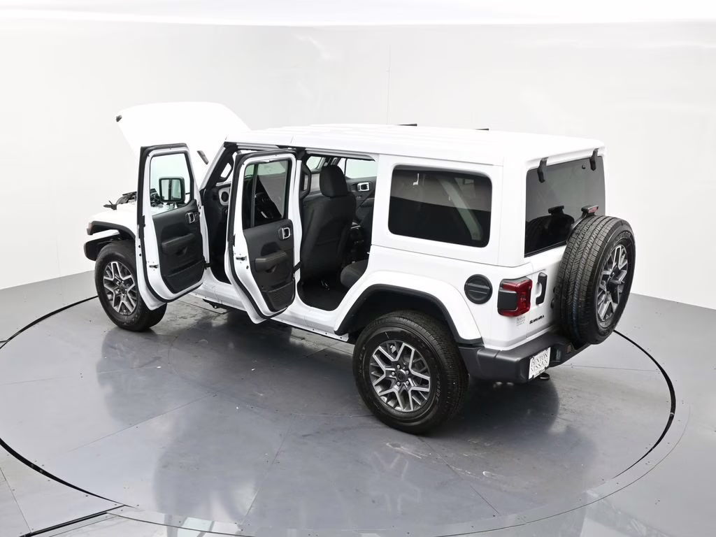 2026 Bright White Clearcoat Jeep Wrangler Sahara 4X4 SUV