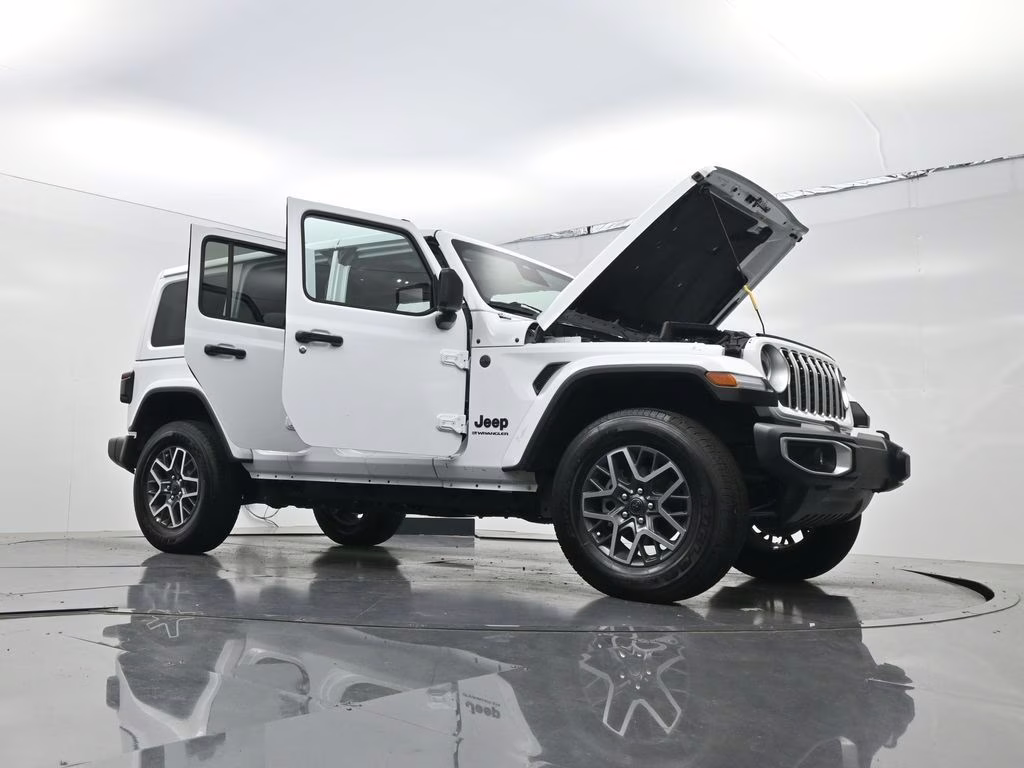 2026 Bright White Clearcoat Jeep Wrangler Sahara 4X4 SUV