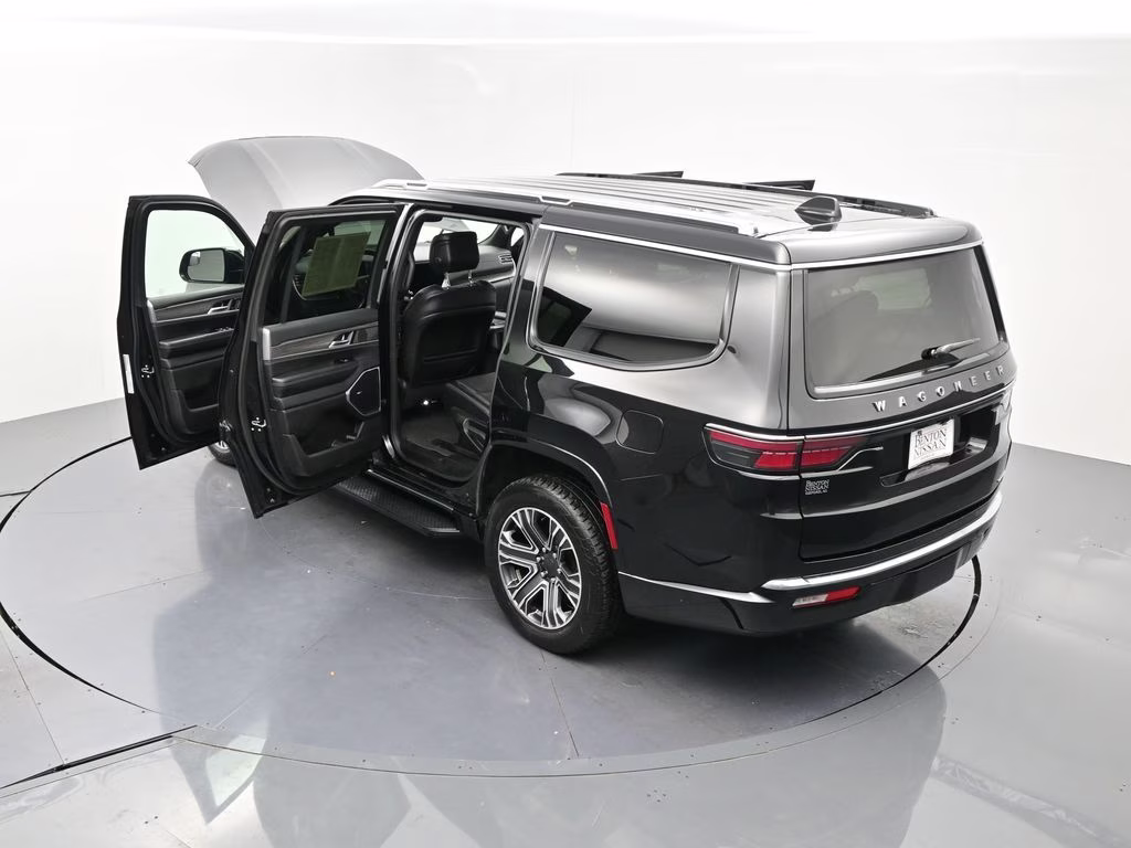 2024 Diamond Black Crystal Pearlcoat Jeep Wagoneer Series II RWD SUV