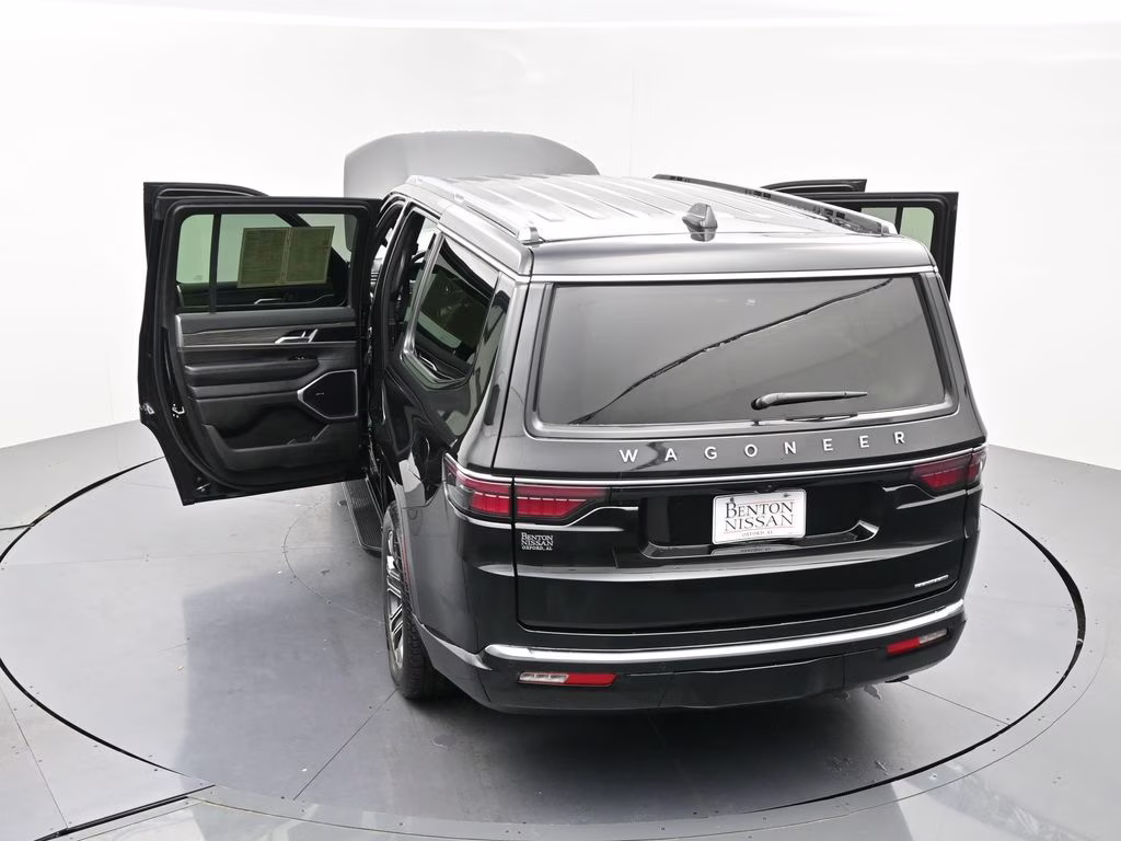2024 Diamond Black Crystal Pearlcoat Jeep Wagoneer Series II RWD SUV