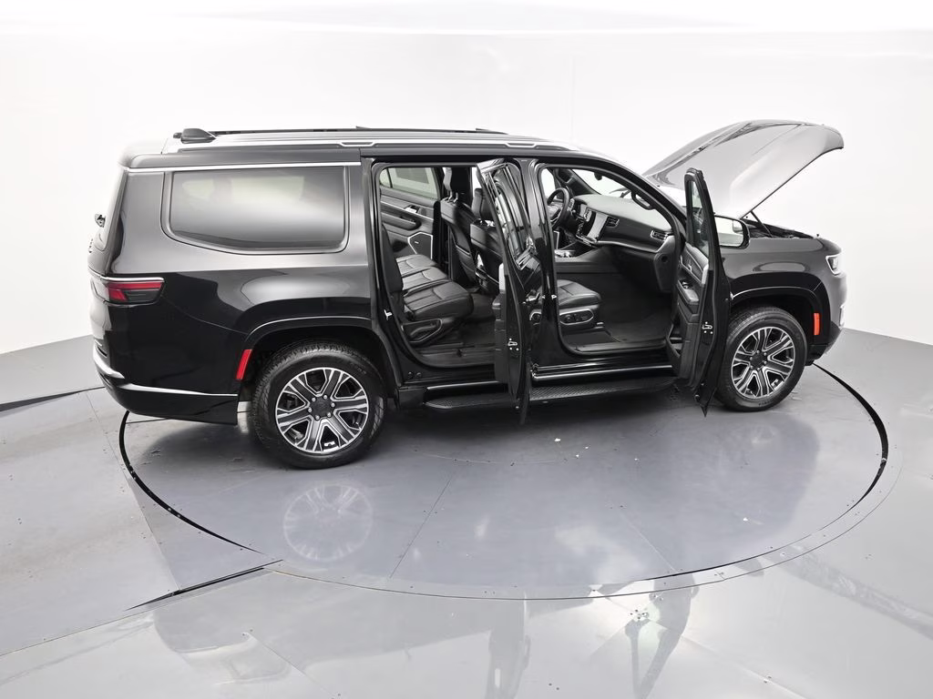 2024 Diamond Black Crystal Pearlcoat Jeep Wagoneer Series II RWD SUV