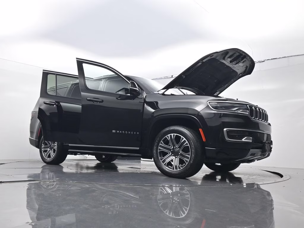 2024 Diamond Black Crystal Pearlcoat Jeep Wagoneer Series II RWD SUV