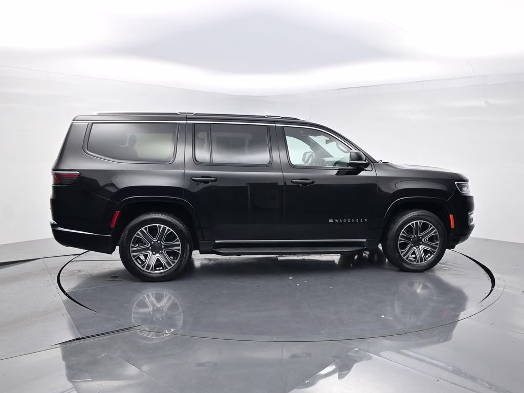 2024 Diamond Black Crystal Pearlcoat Jeep Wagoneer Series II RWD SUV