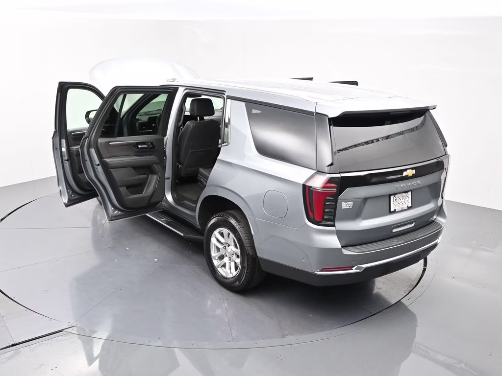 2025 Sterling Gray Metallic Chevrolet Tahoe LT 4X4 SUV