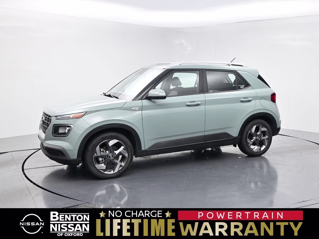 2025 Mirage Green Hyundai Venue SEL FWD SUV