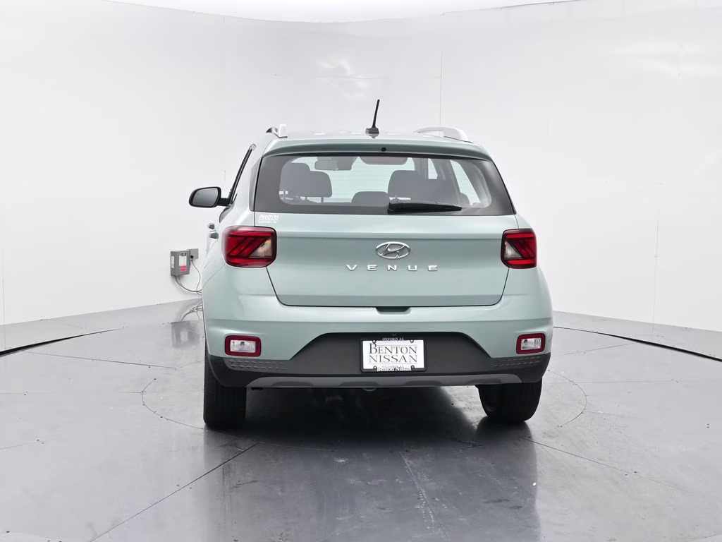2025 Mirage Green Hyundai Venue SEL FWD SUV