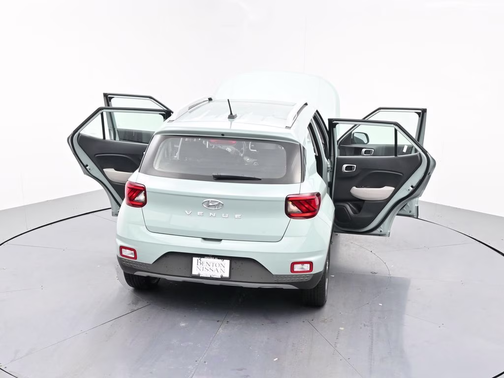 2025 Mirage Green Hyundai Venue SEL FWD SUV