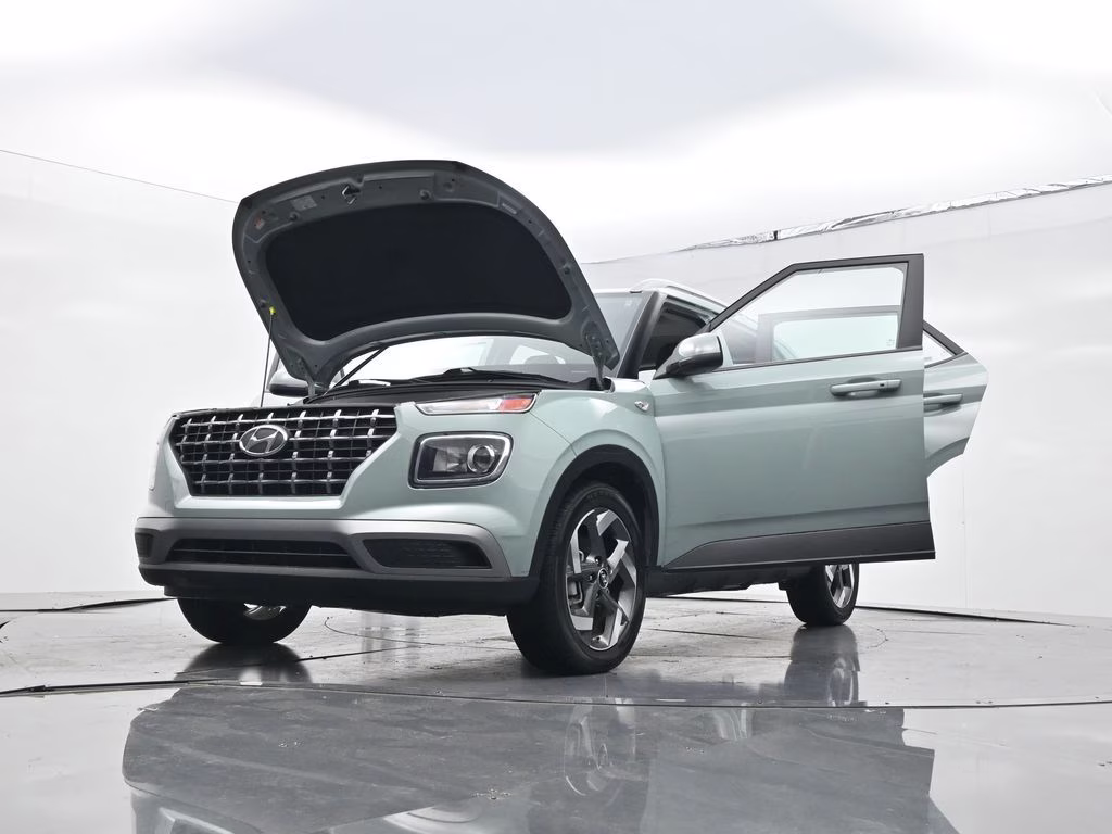 2025 Mirage Green Hyundai Venue SEL FWD SUV
