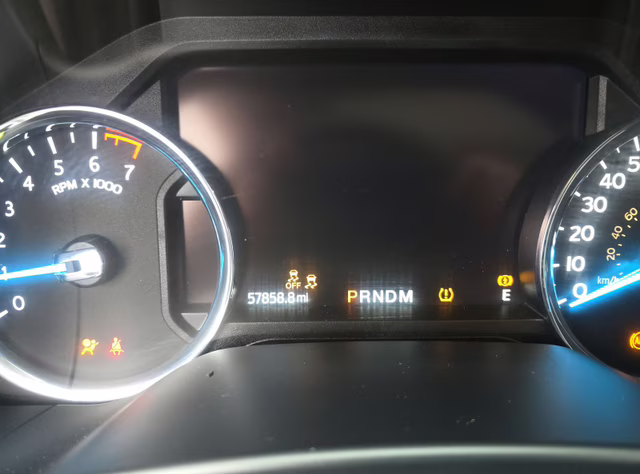 2021 Star White Metallic Tri-Coat Ford Expedition Platinum 4X4 SUV