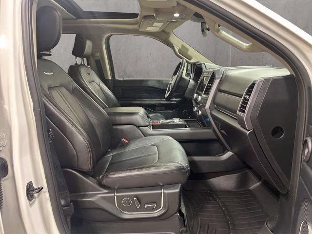 2021 Star White Metallic Tri-Coat Ford Expedition Platinum 4X4 SUV