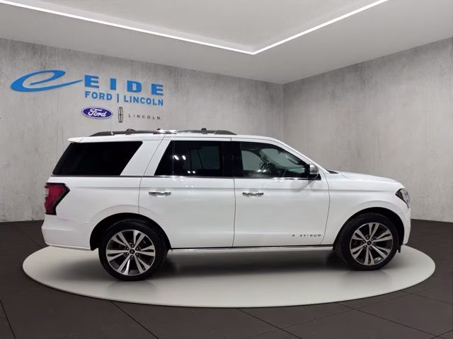 2021 Star White Metallic Tri-Coat Ford Expedition Platinum 4X4 SUV