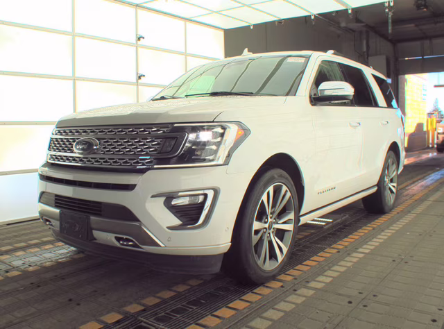 2021 Star White Metallic Tri-Coat Ford Expedition Platinum 4X4 SUV