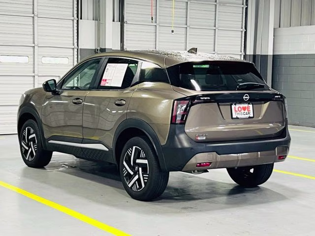 2025 Canyon Bronze Metallic Nissan Kicks SV FWD SUV