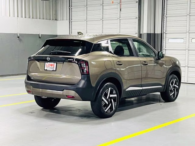 2025 Canyon Bronze Metallic Nissan Kicks SV FWD SUV
