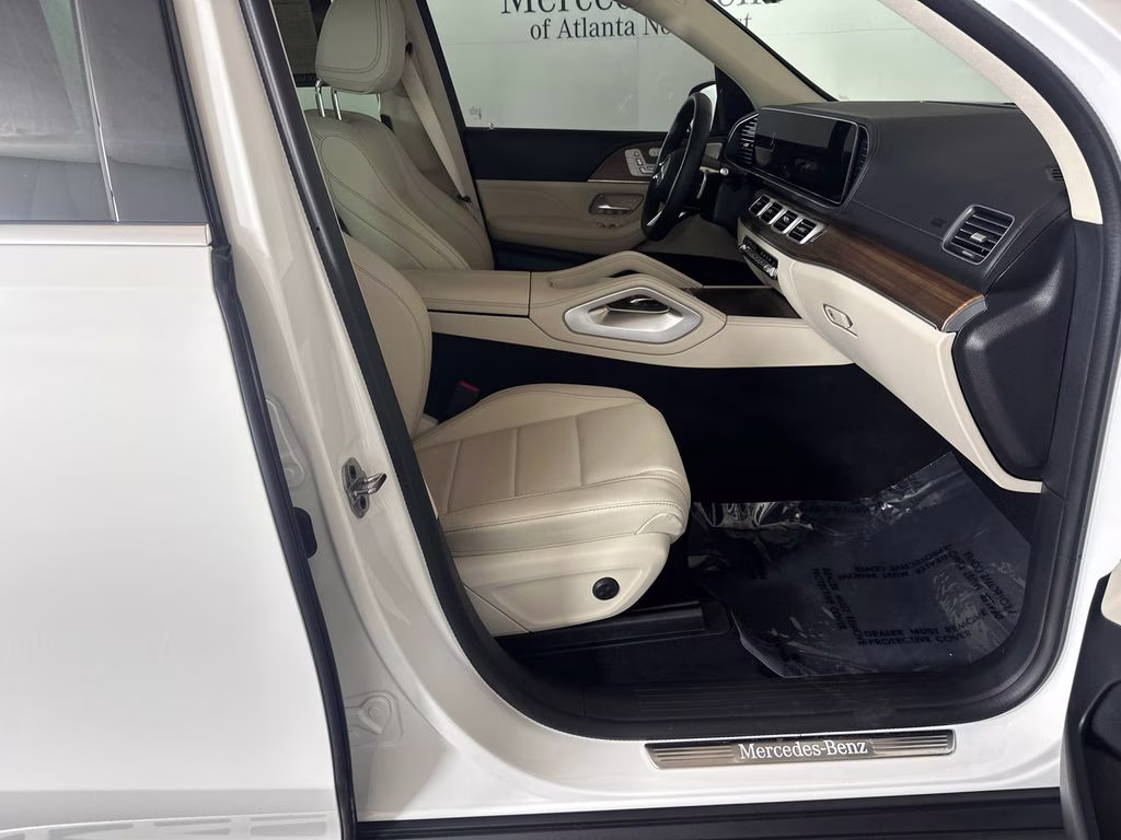 2025 Polar White Mercedes-Benz GLS GLS 450 AWD SUV