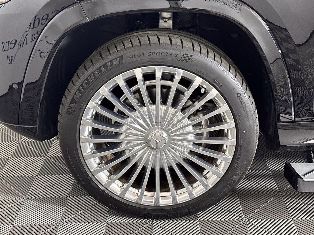 2022 Obsidian Black Metallic Mercedes-Benz GLS Maybach GLS 600 AWD SUV