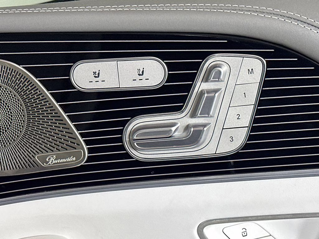 2022 Obsidian Black Metallic Mercedes-Benz GLS Maybach GLS 600 AWD SUV