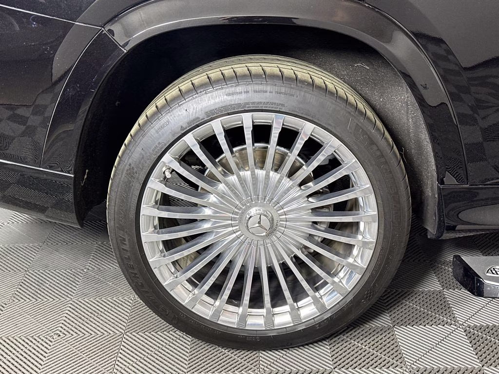 2022 Obsidian Black Metallic Mercedes-Benz GLS Maybach GLS 600 AWD SUV