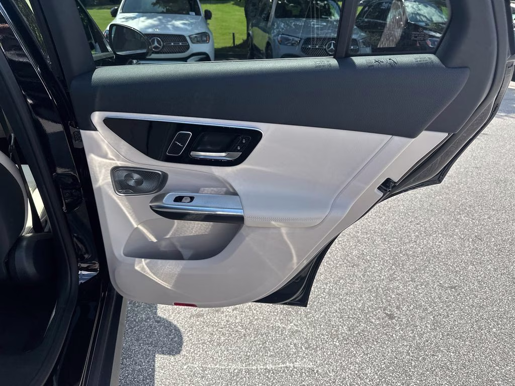 2026 105/040black Mercedes-Benz GLC GLC 300 RWD SUV