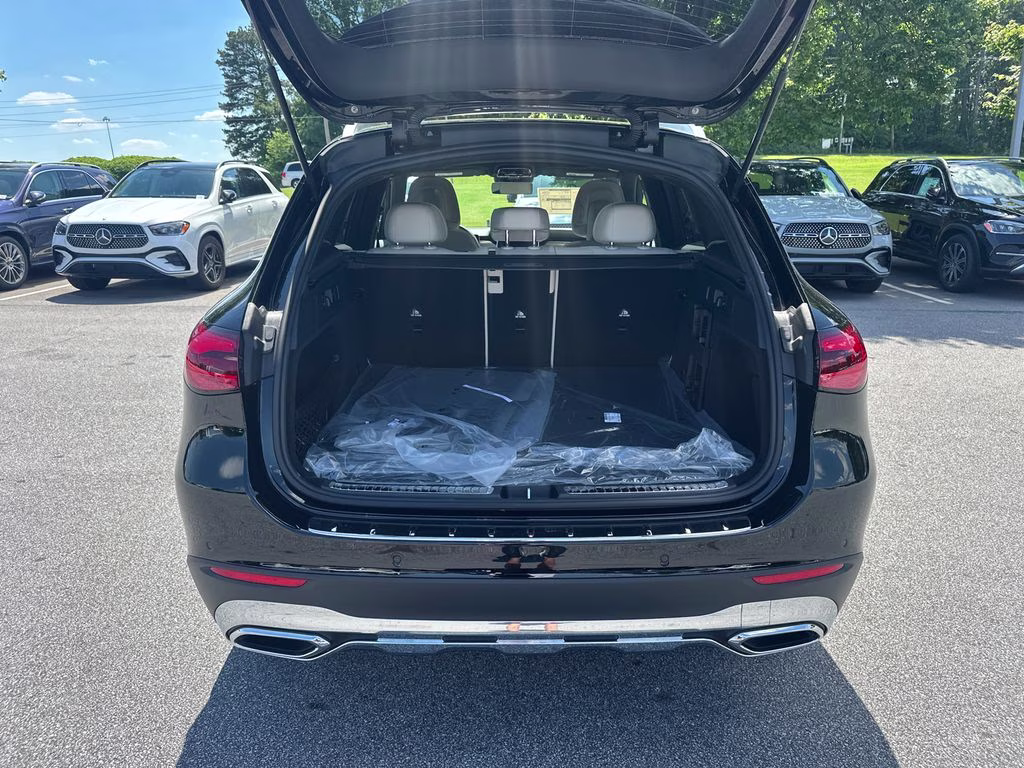 2026 105/040black Mercedes-Benz GLC GLC 300 RWD SUV