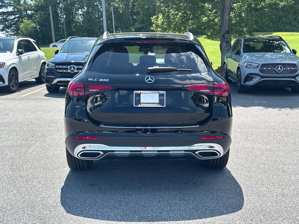 2026 105/040black Mercedes-Benz GLC GLC 300 RWD SUV