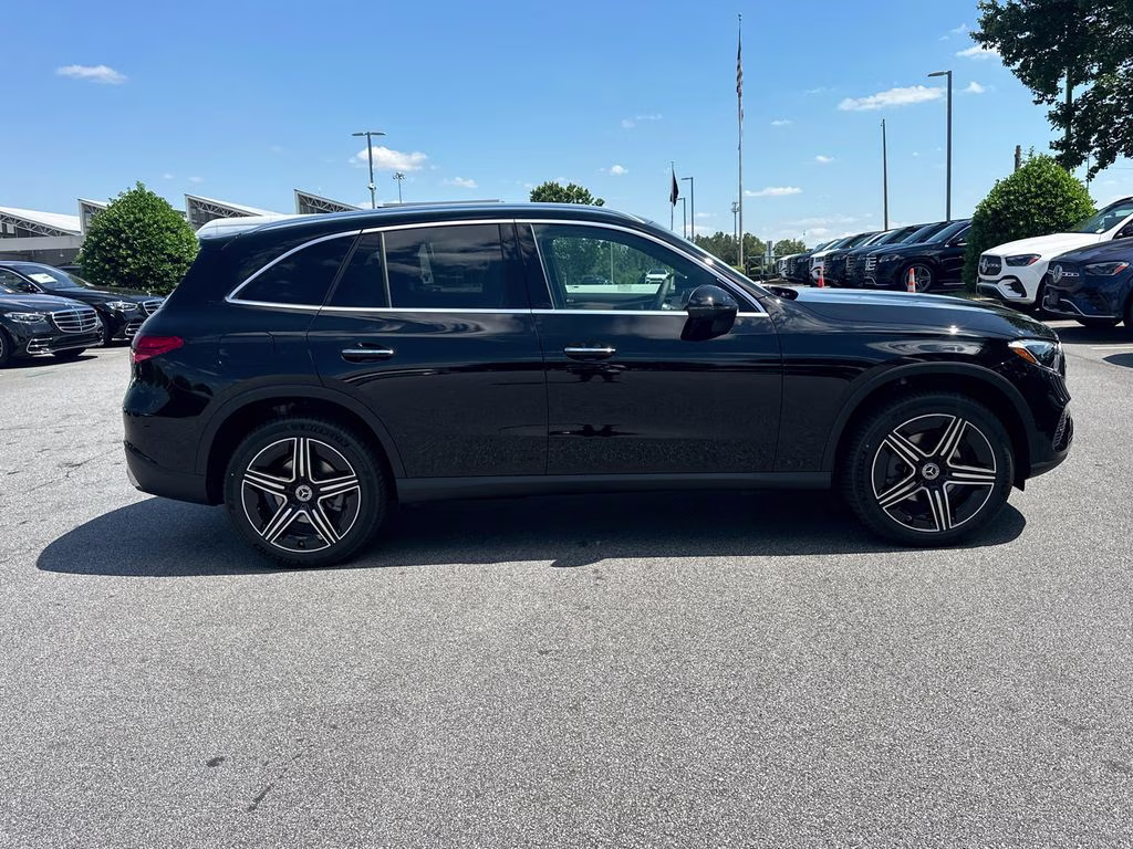 2026 105/040black Mercedes-Benz GLC GLC 300 RWD SUV