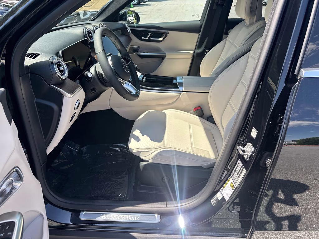 2026 105/040black Mercedes-Benz GLC GLC 300 RWD SUV