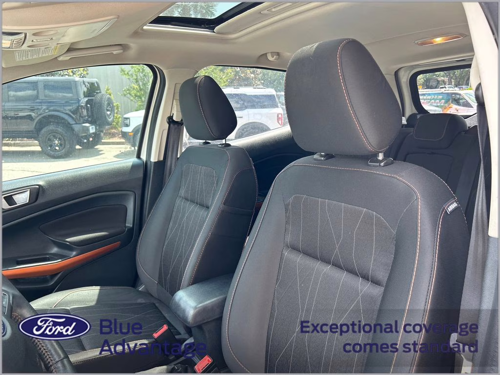 2021 Diamond White Ford EcoSport SE FWD SUV