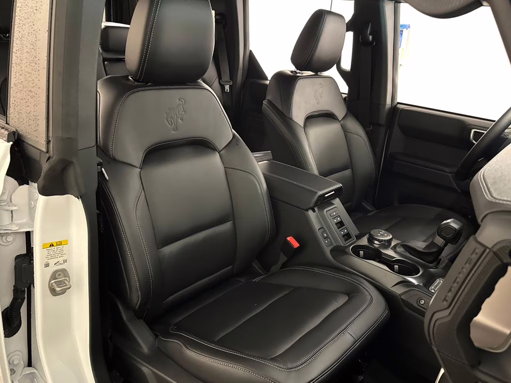 2026 Oxford White Ford Bronco Outer Banks 4X4 SUV