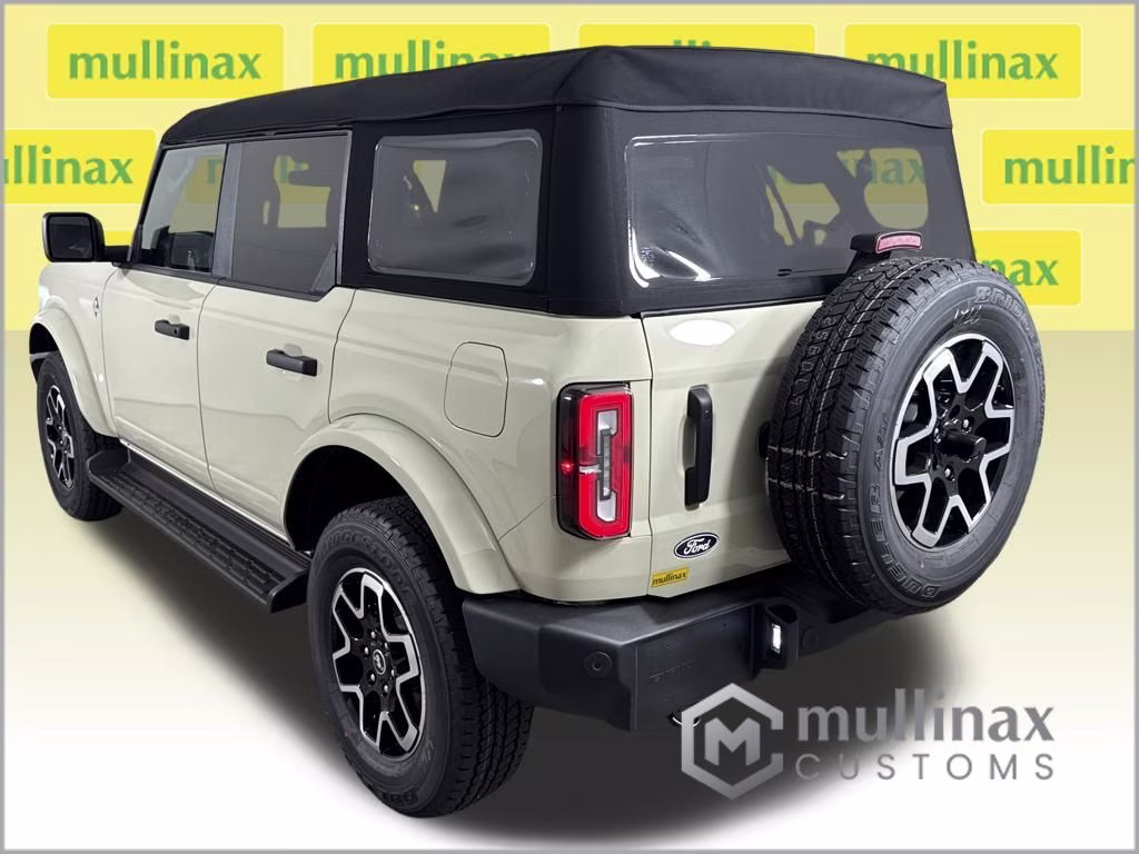 2026 Desert Sand Ford Bronco Outer Banks 4X4 SUV