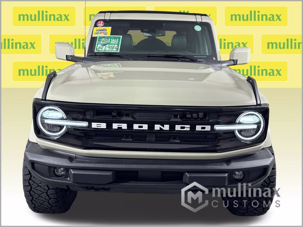 2026 Desert Sand Ford Bronco Outer Banks 4X4 SUV