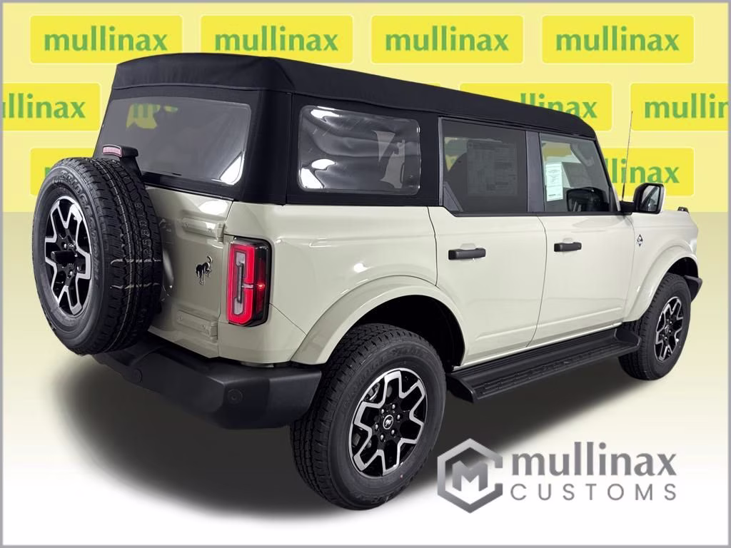 2026 Desert Sand Ford Bronco Outer Banks 4X4 SUV