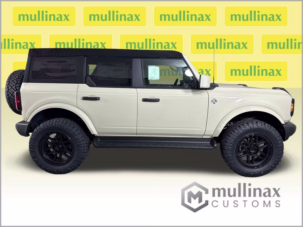 2026 Desert Sand Ford Bronco Outer Banks 4X4 SUV
