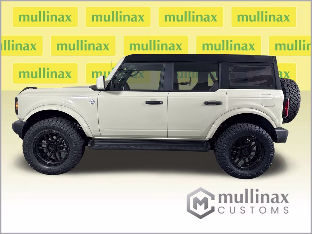 2026 Desert Sand Ford Bronco Outer Banks 4X4 SUV