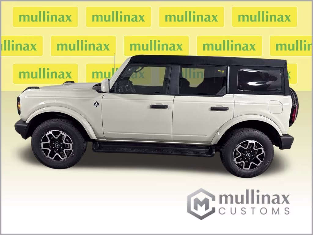 2026 Desert Sand Ford Bronco Outer Banks 4X4 SUV