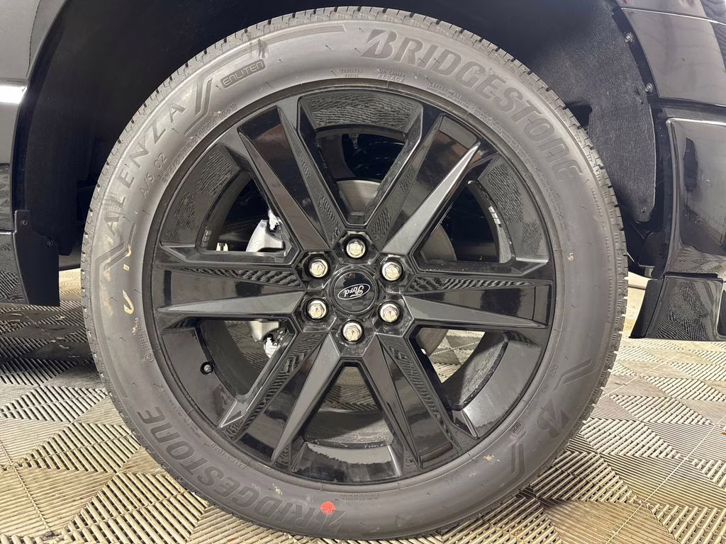2026 Agate Black Metallic Ford F-150 LOBO 4X4 Truck